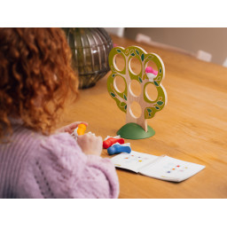 Partie du jeu Sur Un Arbre Posé SmartGames