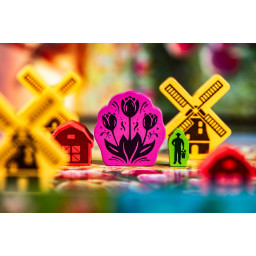 Zoom sur les pièces du jeu Frosted Blooms